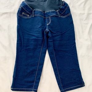 Maternity Capris